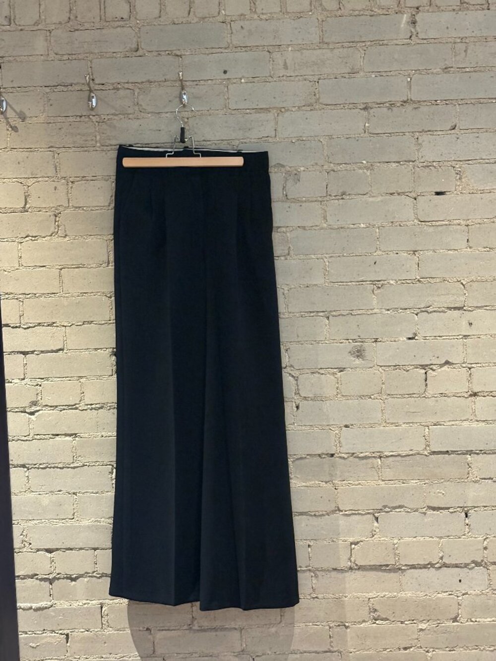 Aritzia Effortless Pants